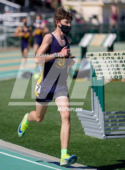 Thumbnail 3 in Los Alamos Track and Field Invitational  photogallery.