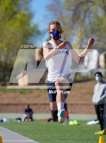 Thumbnail 2 in Los Alamos Track and Field Invitational  photogallery.