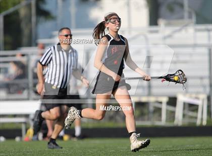 Thumbnail 1 in Hamburg vs. Niagara-Wheatfield (Section 6 Class B Semifinal) photogallery.