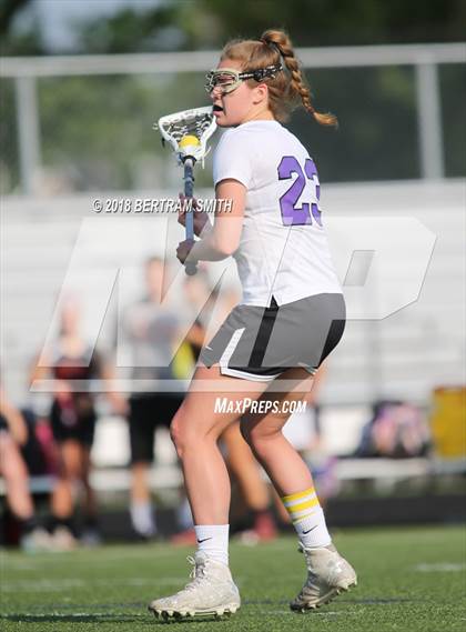 Thumbnail 3 in Hamburg vs. Niagara-Wheatfield (Section 6 Class B Semifinal) photogallery.