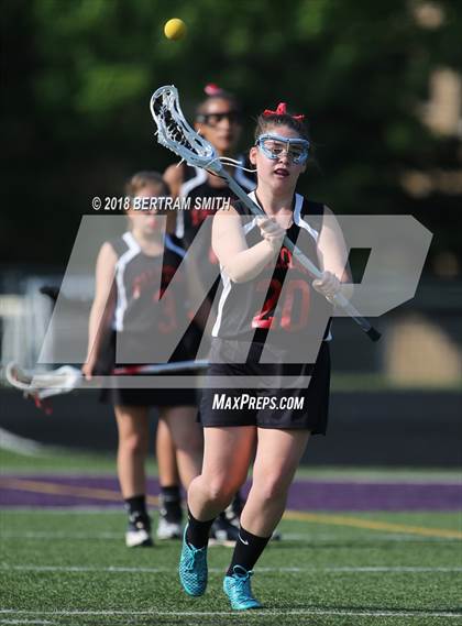 Thumbnail 2 in Hamburg vs. Niagara-Wheatfield (Section 6 Class B Semifinal) photogallery.