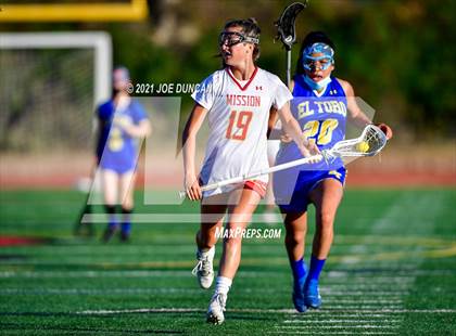 Thumbnail 3 in El Toro @ Mission Viejo photogallery.