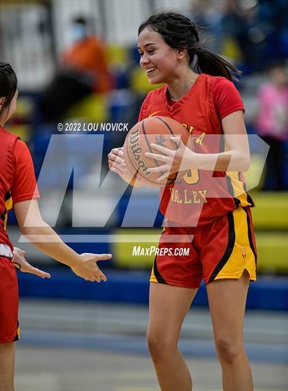 Thumbnail 1 in St. Michael's @ Espanola Valley (Bobby Rodriguez Capital City Tournament Round 1) photogallery.