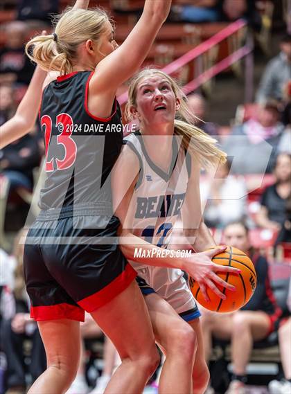 Thumbnail 2 in Beaver vs. South Sevier (UHSAA 2A Quarterfinal) photogallery.