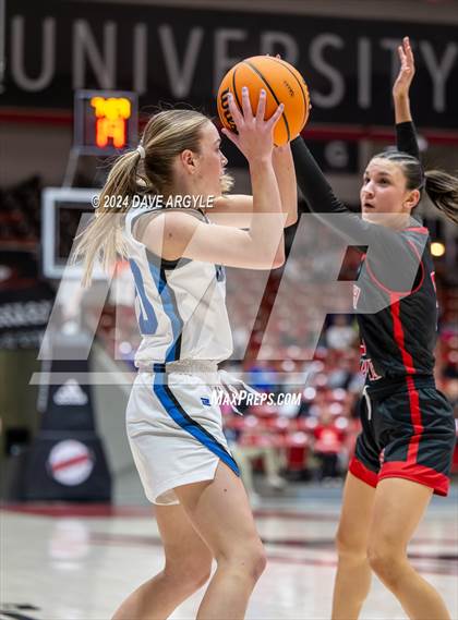 Thumbnail 2 in Beaver vs. South Sevier (UHSAA 2A Quarterfinal) photogallery.