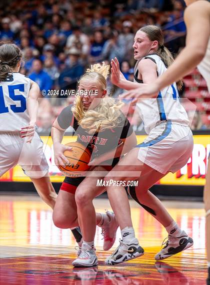 Thumbnail 2 in Beaver vs. South Sevier (UHSAA 2A Quarterfinal) photogallery.