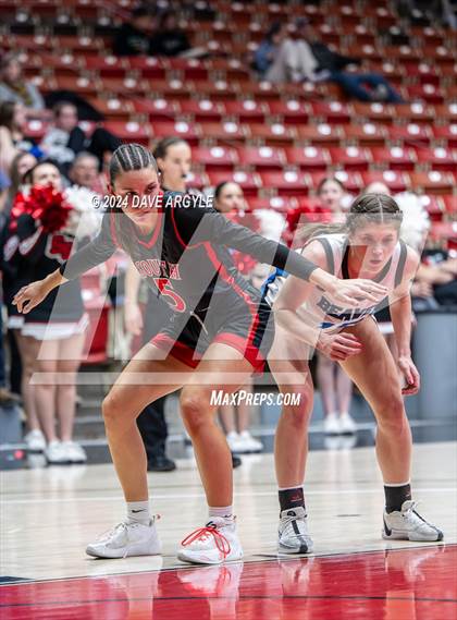 Thumbnail 3 in Beaver vs. South Sevier (UHSAA 2A Quarterfinal) photogallery.