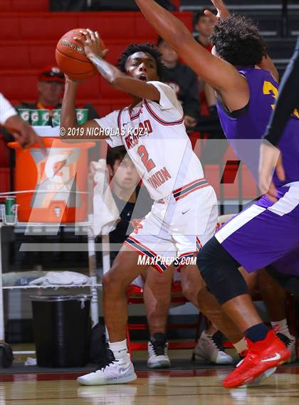 Thumbnail 2 in Lynwood vs. Redondo Union (Ryse Williams/Pac Shores Tournament) photogallery.