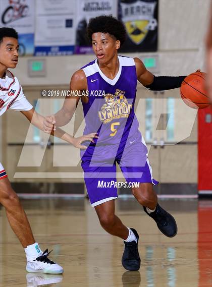 Thumbnail 3 in Lynwood vs. Redondo Union (Ryse Williams/Pac Shores Tournament) photogallery.