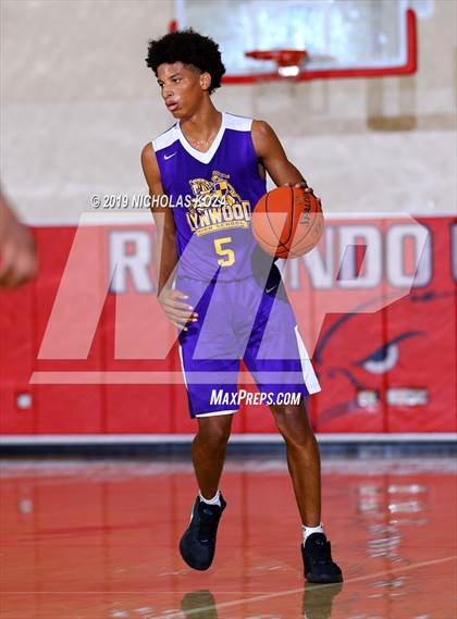 Thumbnail 2 in Lynwood vs. Redondo Union (Ryse Williams/Pac Shores Tournament) photogallery.