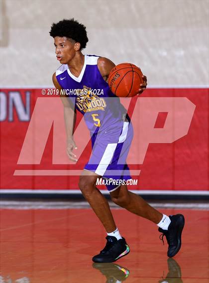 Thumbnail 3 in Lynwood vs. Redondo Union (Ryse Williams/Pac Shores Tournament) photogallery.