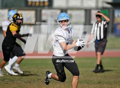 Thumbnail 1 in Villa Park @ Foothill photogallery.