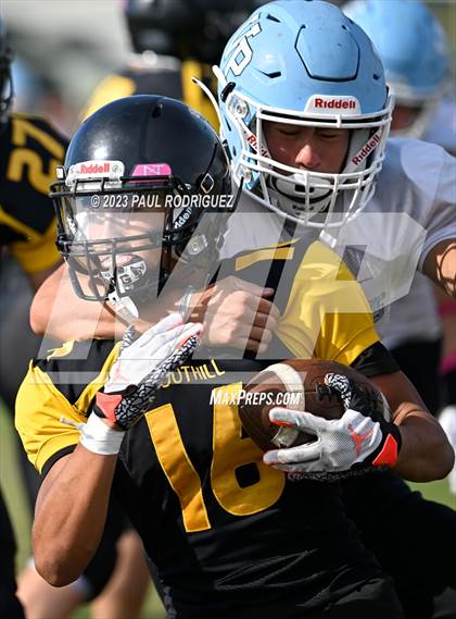 Thumbnail 1 in Villa Park @ Foothill photogallery.