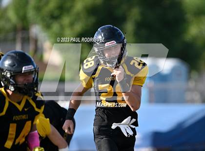 Thumbnail 1 in Villa Park @ Foothill photogallery.