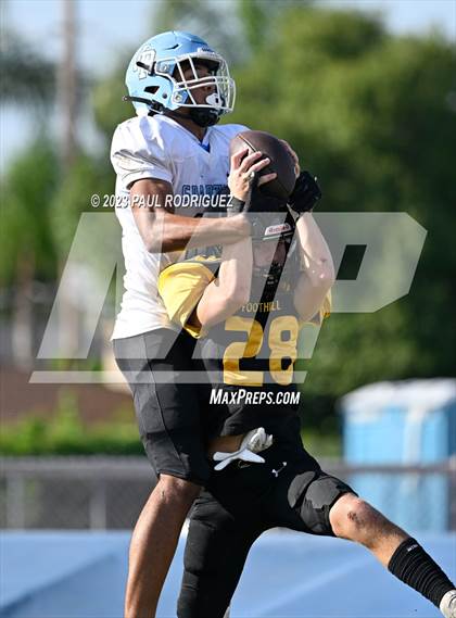 Thumbnail 2 in Villa Park @ Foothill photogallery.