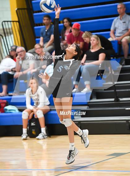 Thumbnail 2 in Horizon Honors vs. Valley Lutheran (Desert Classic) photogallery.