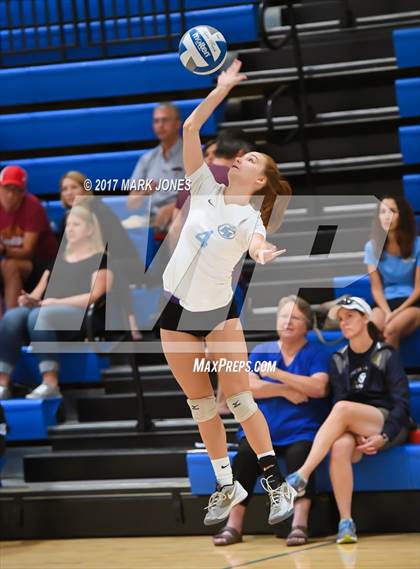 Thumbnail 3 in Horizon Honors vs. Valley Lutheran (Desert Classic) photogallery.