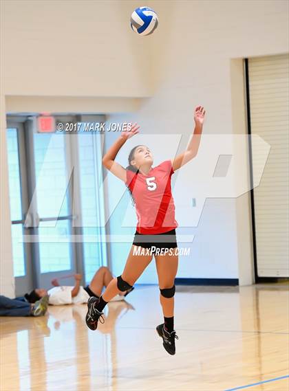 Thumbnail 2 in Horizon Honors vs. Valley Lutheran (Desert Classic) photogallery.