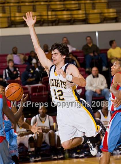 Thumbnail 1 in Hirschi vs. Arlington Heights (Fantasy of Lights Tournament) photogallery.
