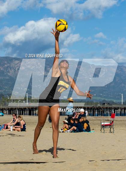 Thumbnail 3 in Ventura @ Santa Barbara photogallery.