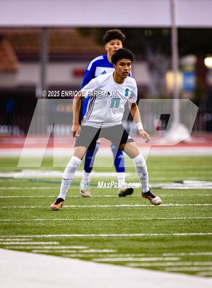 Thumbnail 1 in Sultana vs. Bishop Amat (CIF SS D1 Final) photogallery.