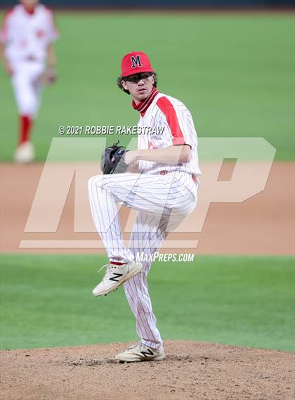 Thumbnail 1 in Marcus vs. Rockwall-Heath (Dragon Classic) photogallery.