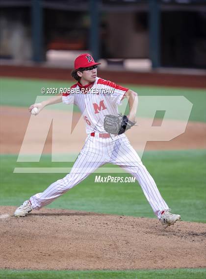Thumbnail 3 in Marcus vs. Rockwall-Heath (Dragon Classic) photogallery.