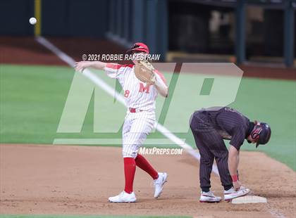 Thumbnail 3 in Marcus vs. Rockwall-Heath (Dragon Classic) photogallery.