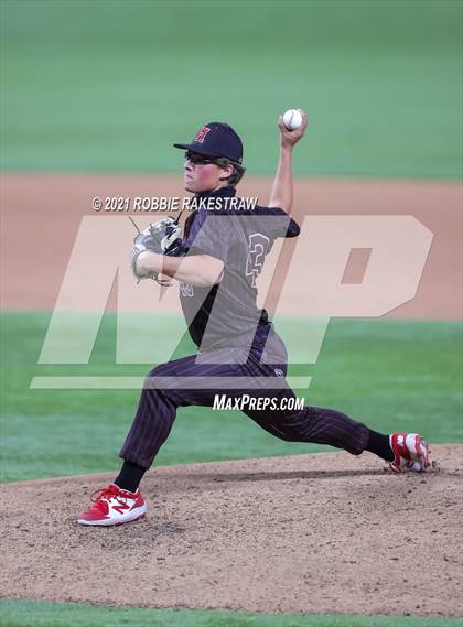Thumbnail 1 in Marcus vs. Rockwall-Heath (Dragon Classic) photogallery.
