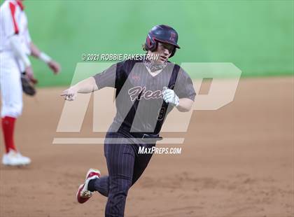 Thumbnail 3 in Marcus vs. Rockwall-Heath (Dragon Classic) photogallery.