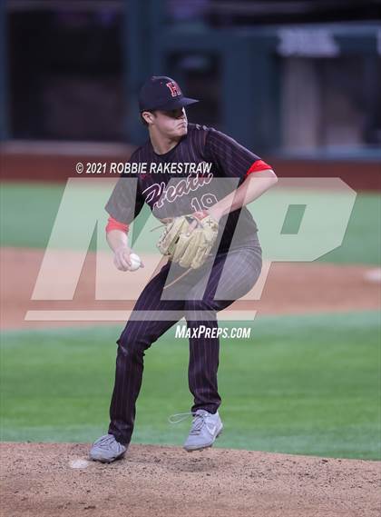 Thumbnail 3 in Marcus vs. Rockwall-Heath (Dragon Classic) photogallery.