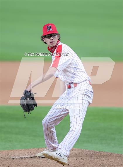 Thumbnail 3 in Marcus vs. Rockwall-Heath (Dragon Classic) photogallery.