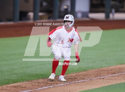 Thumbnail 3 in Marcus vs. Rockwall-Heath (Dragon Classic) photogallery.