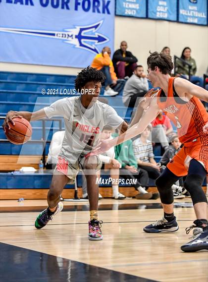 Thumbnail 3 in Pacifica Christian/Orange County vs. Etiwanda (CDM Beach Bash Tournament) photogallery.