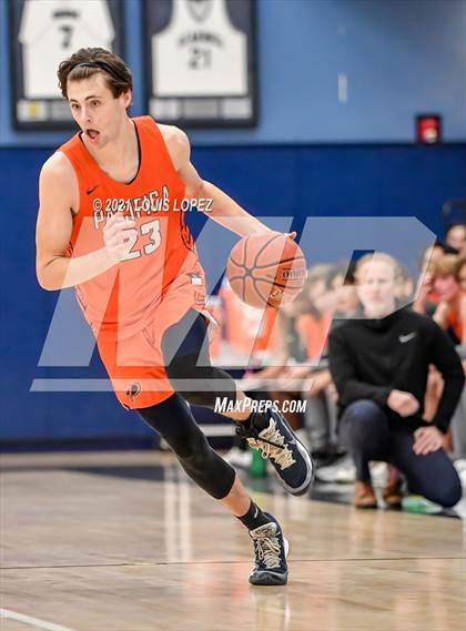 Thumbnail 2 in Pacifica Christian/Orange County vs. Etiwanda (CDM Beach Bash Tournament) photogallery.