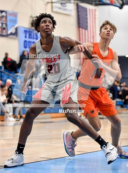Thumbnail 1 in Pacifica Christian/Orange County vs. Etiwanda (CDM Beach Bash Tournament) photogallery.