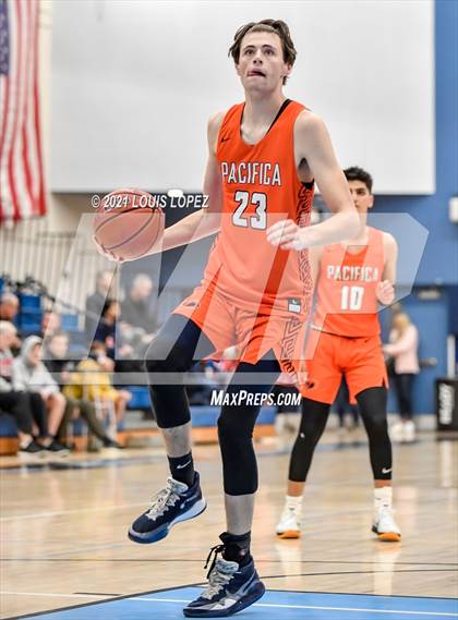 Thumbnail 3 in Pacifica Christian/Orange County vs. Etiwanda (CDM Beach Bash Tournament) photogallery.