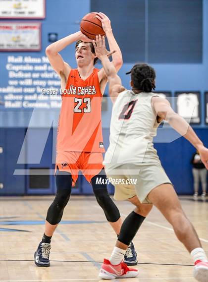Thumbnail 3 in Pacifica Christian/Orange County vs. Etiwanda (CDM Beach Bash Tournament) photogallery.