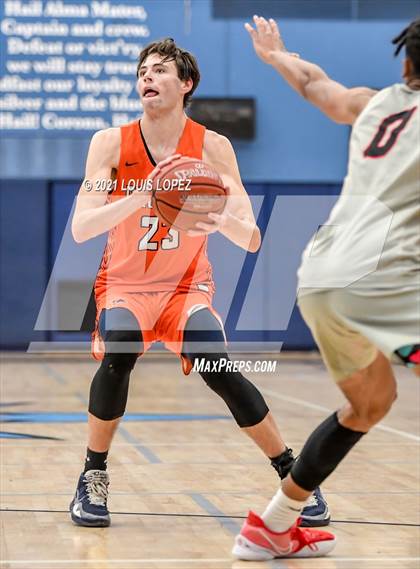 Thumbnail 2 in Pacifica Christian/Orange County vs. Etiwanda (CDM Beach Bash Tournament) photogallery.
