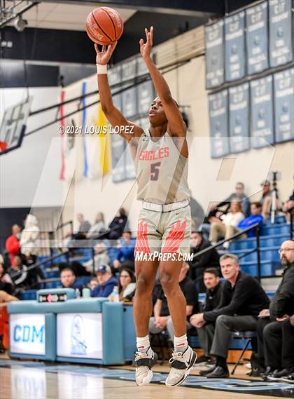 Thumbnail 2 in Pacifica Christian/Orange County vs. Etiwanda (CDM Beach Bash Tournament) photogallery.