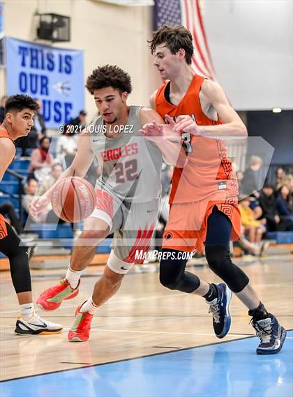 Thumbnail 1 in Pacifica Christian/Orange County vs. Etiwanda (CDM Beach Bash Tournament) photogallery.