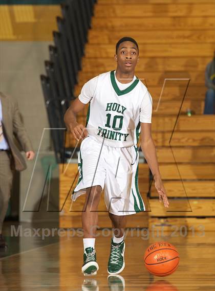 Thumbnail 2 in Holy Trinity vs. St. Anthony's (CHSAA Semifinal) photogallery.