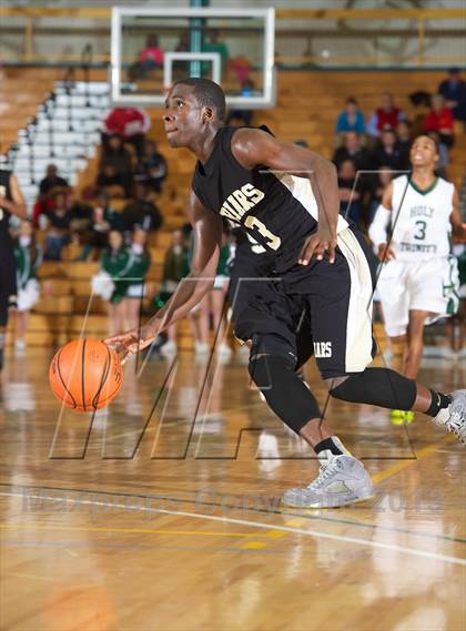 Thumbnail 1 in Holy Trinity vs. St. Anthony's (CHSAA Semifinal) photogallery.