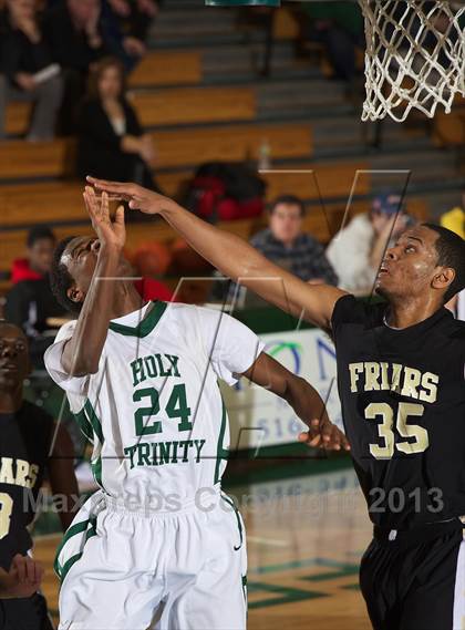 Thumbnail 2 in Holy Trinity vs. St. Anthony's (CHSAA Semifinal) photogallery.