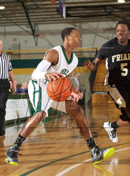 Thumbnail 1 in Holy Trinity vs. St. Anthony's (CHSAA Semifinal) photogallery.