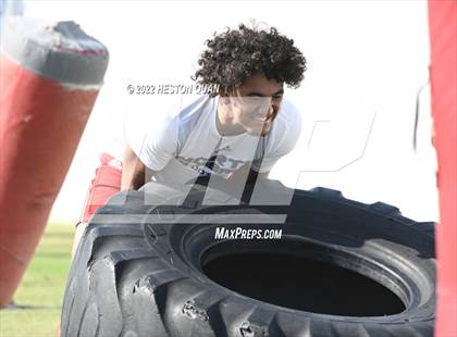 Thumbnail 3 in South County Tournament (Linemen Competition) photogallery.