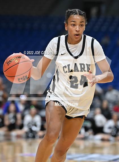 Thumbnail 1 in Clark vs Desoto (UIL 6A State Semifinal) photogallery.
