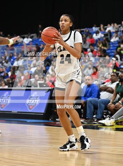 Thumbnail 1 in Clark vs Desoto (UIL 6A State Semifinal) photogallery.