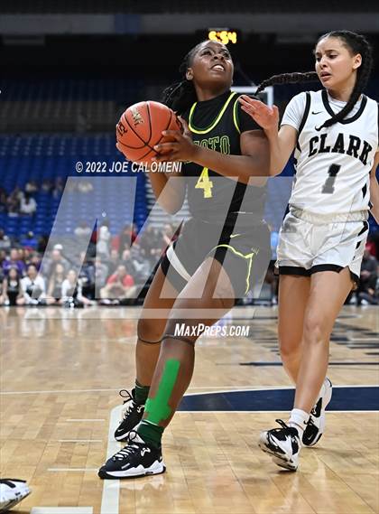 Thumbnail 1 in Clark vs Desoto (UIL 6A State Semifinal) photogallery.