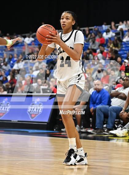 Thumbnail 3 in Clark vs Desoto (UIL 6A State Semifinal) photogallery.